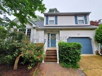 Building Photo - 909 Brandon Quay