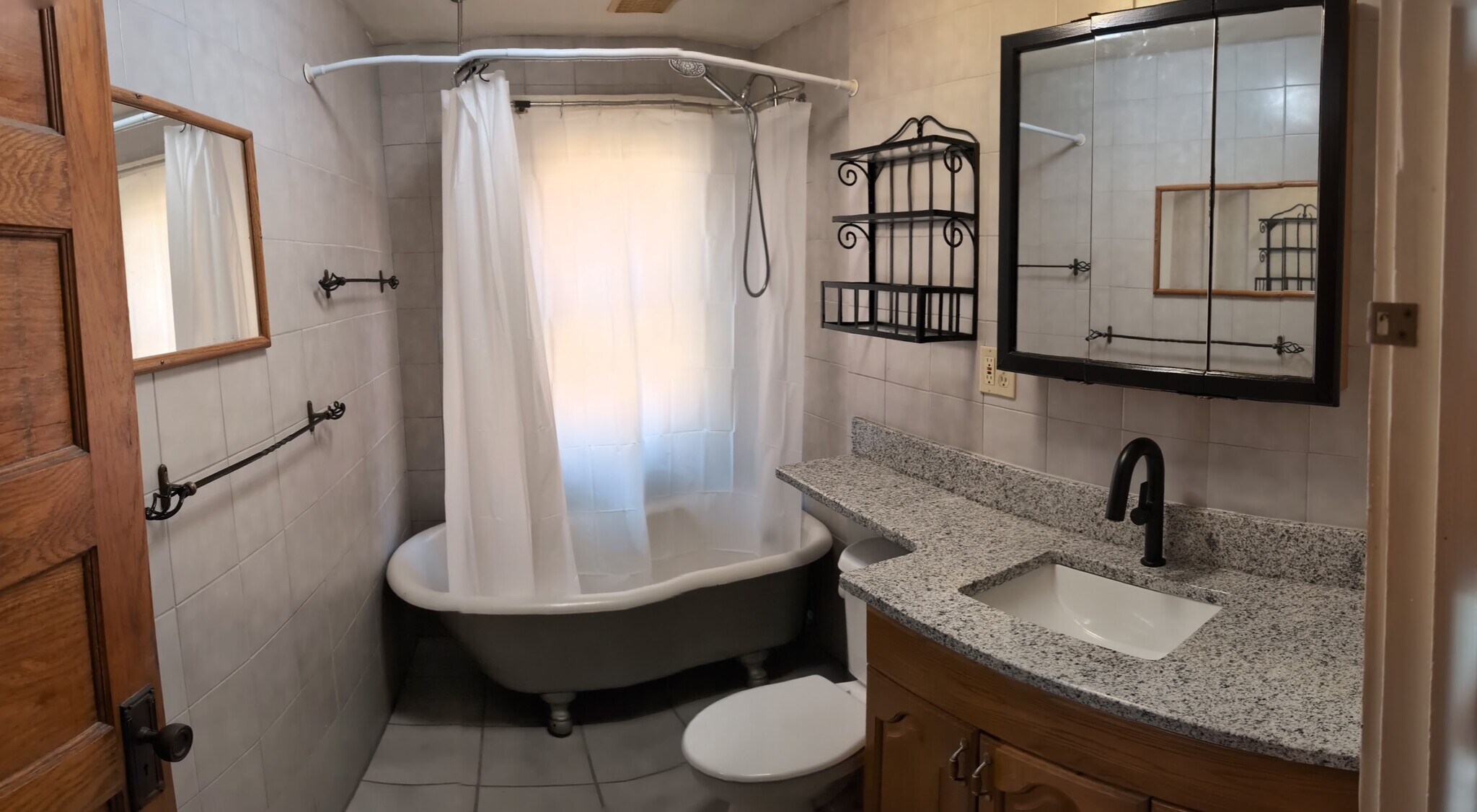 Building Photo - 1973 W 44th St