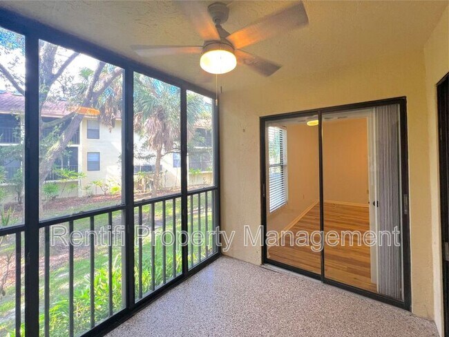 Building Photo - 15051 Parkside Dr