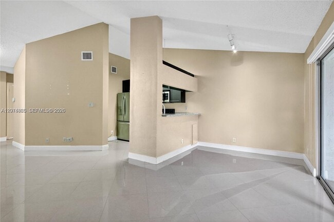 Building Photo - 9407 SW 138th Pl