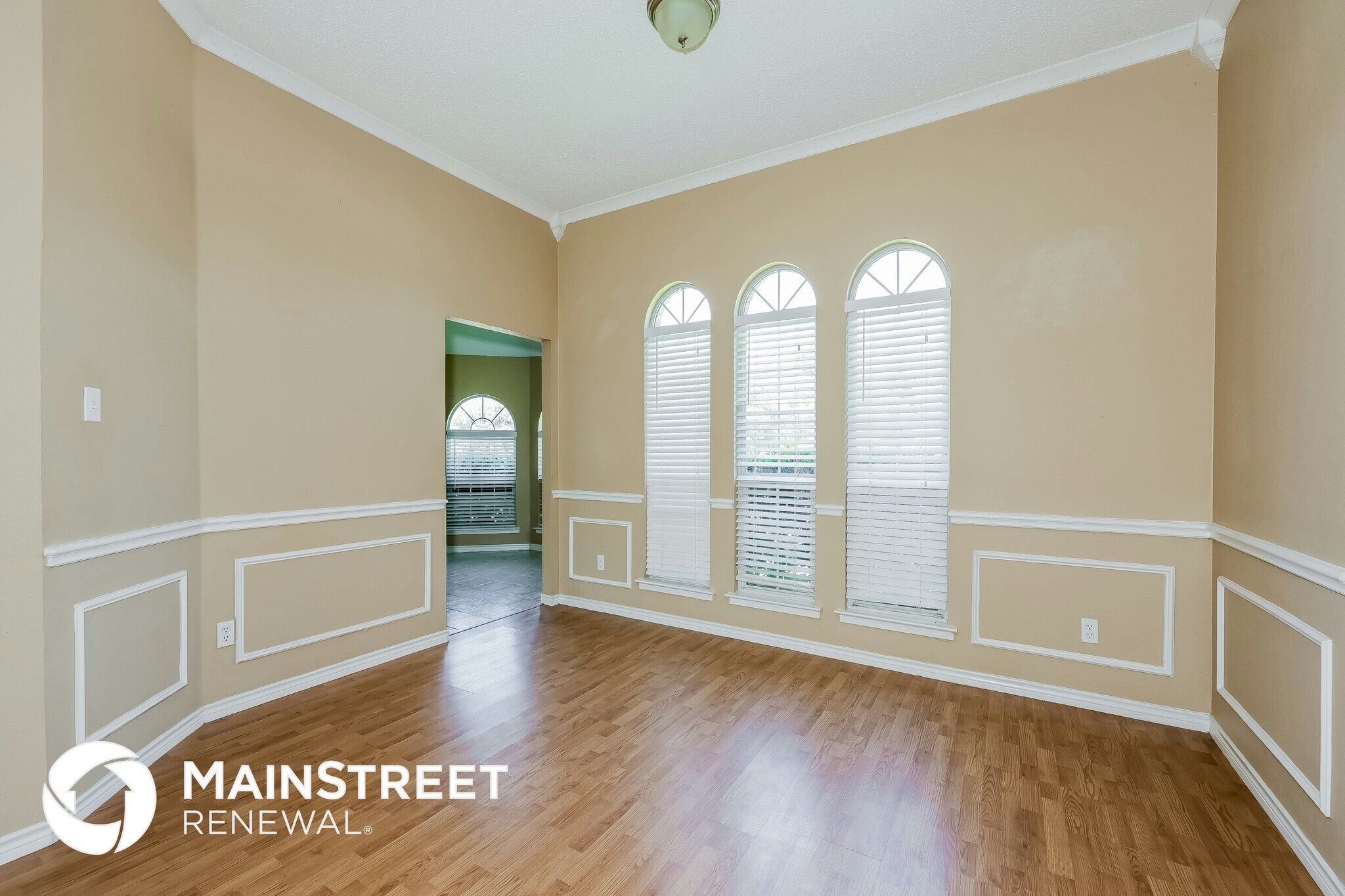 Building Photo - 740 Regalwood Dr