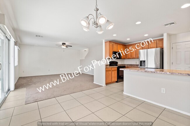 Building Photo - 8784 N Western Red Cedar Dr