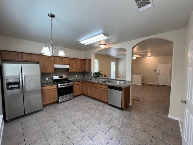 Building Photo - 2400 Allred Dr