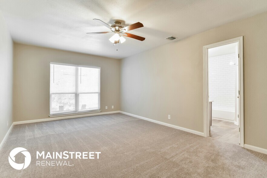 Building Photo - 9550 New World Dr