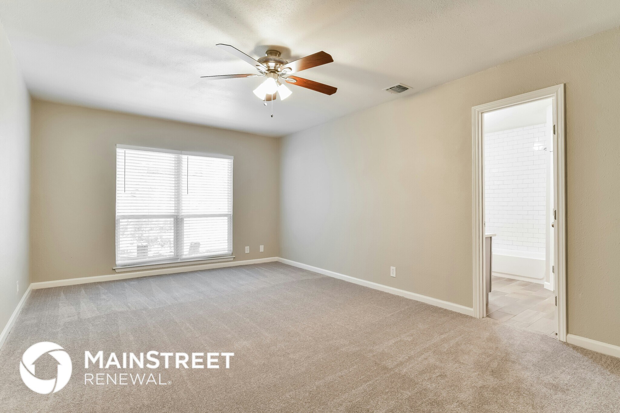 Building Photo - 9550 New World Dr