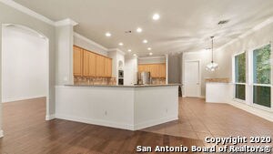 Building Photo - 15 Impala Way