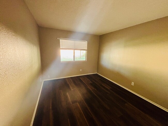 Building Photo - 37010 42nd St E