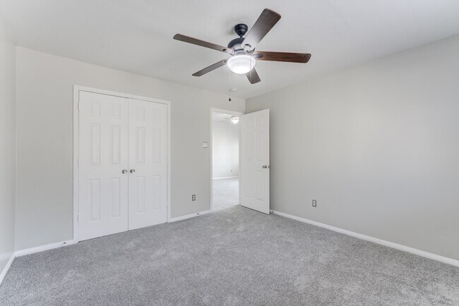 Building Photo - 12415 Silversmine Dr