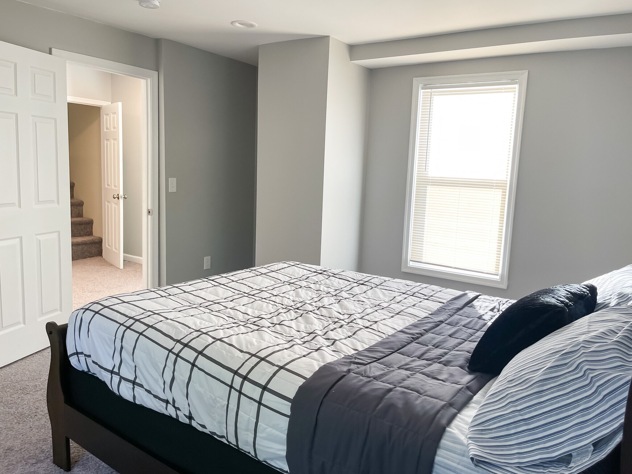 Building Photo - 1701 Spence St