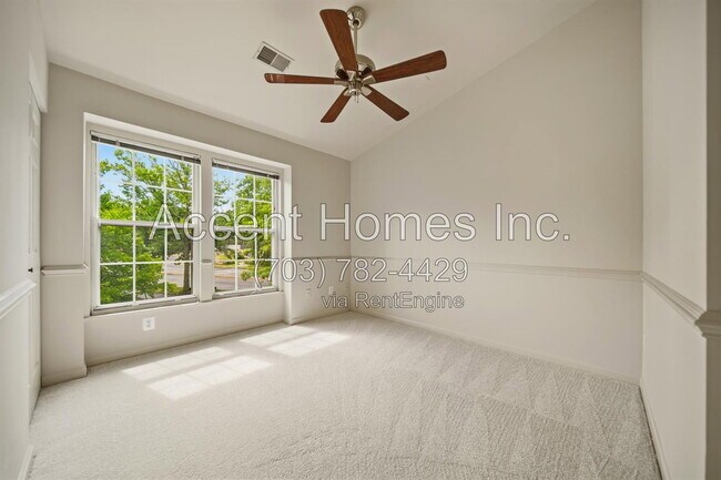 Building Photo - 6514 Osprey Point Ln