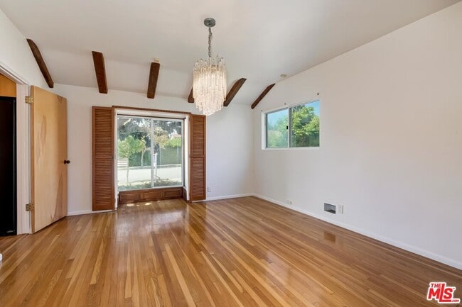 Building Photo - 921 24th St