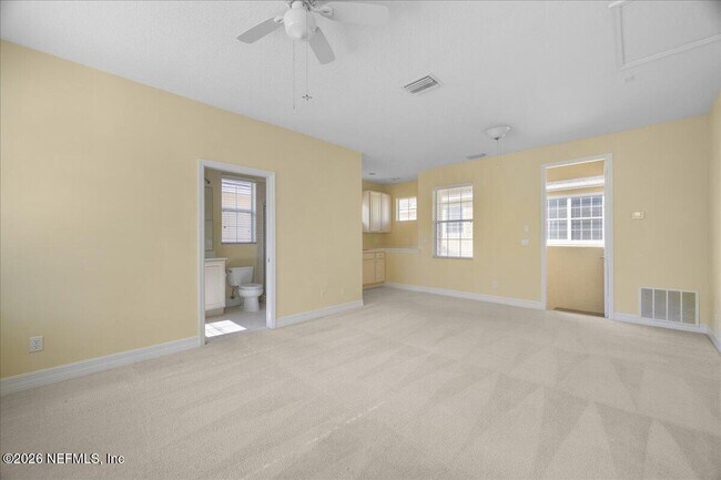Building Photo - 539 Hedgewood Dr