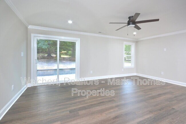 Building Photo - 1705 Mason Rd
