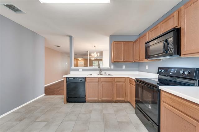 Building Photo - 4533 Lacebark Ln