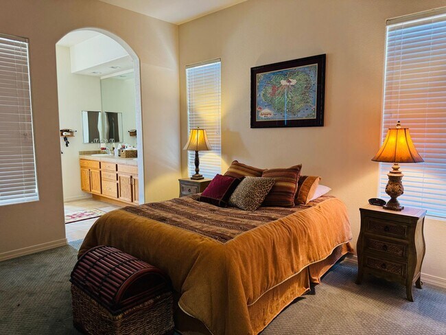 Building Photo - Golf Course Vacation Rental in Laughlin Ranch – 2BD/3BA