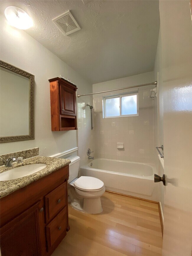 Building Photo - 12314 Rincon Dr