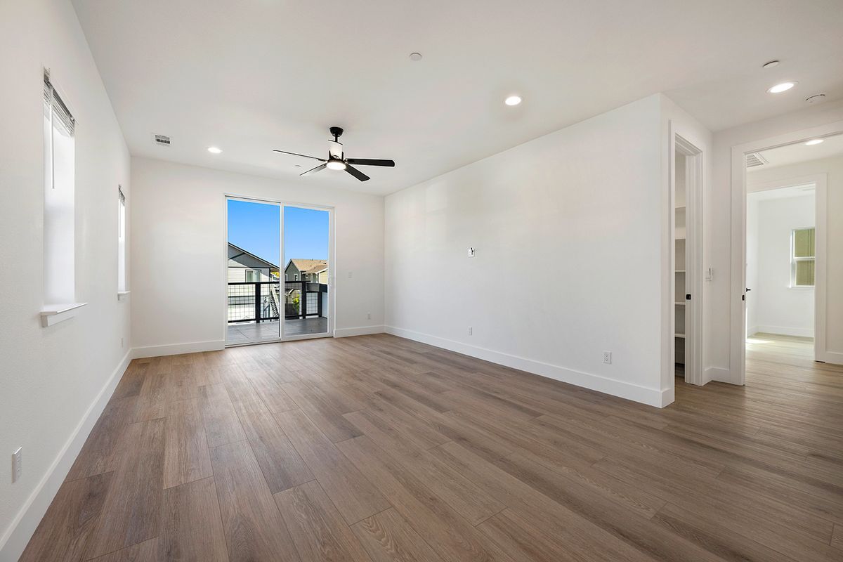 Building Photo - 3733 Mocha Ln