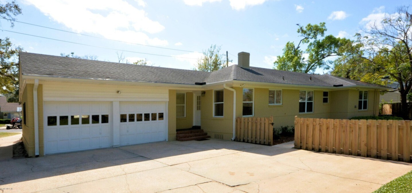 Building Photo - 4396 Gadsden Ct