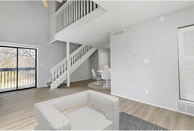 Building Photo - 5400-5600 E 84th Ter-11A