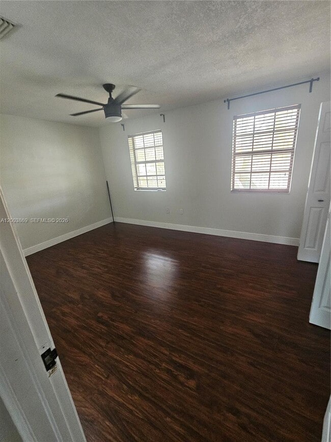 Building Photo - 9846 Hammocks Blvd