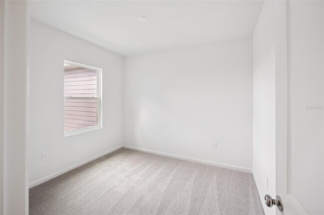 Building Photo - 3007 Maloof Dr