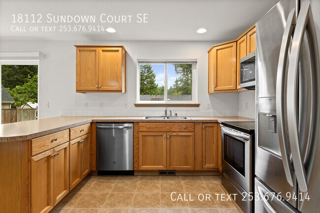 Building Photo - 18112 Sundown Ct SE