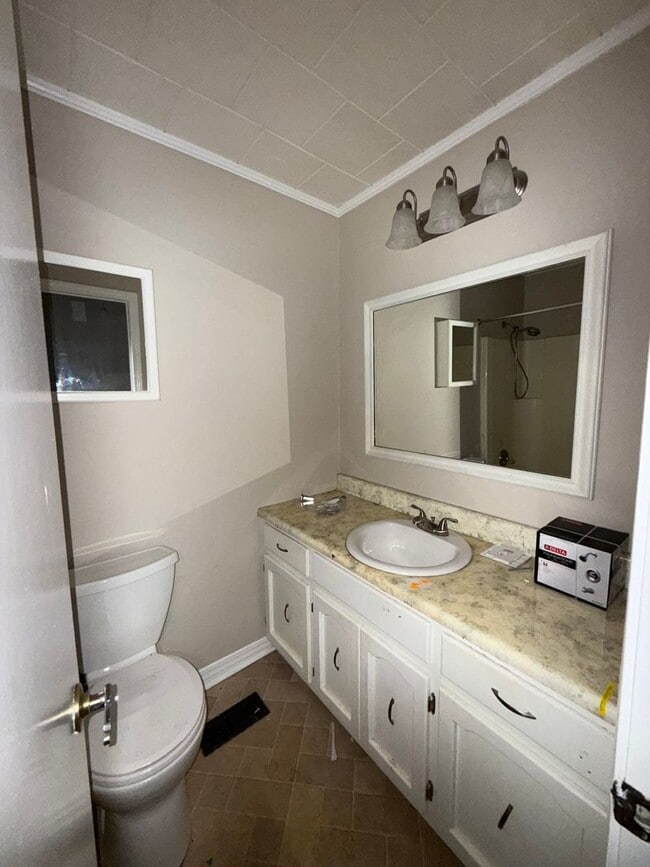 Building Photo - Charming 3-Bed / 2-Bath Home in Muscle Shoals