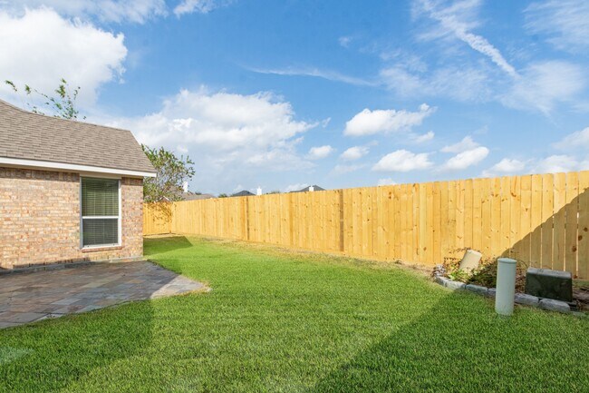 Building Photo - 4319 Dow Way