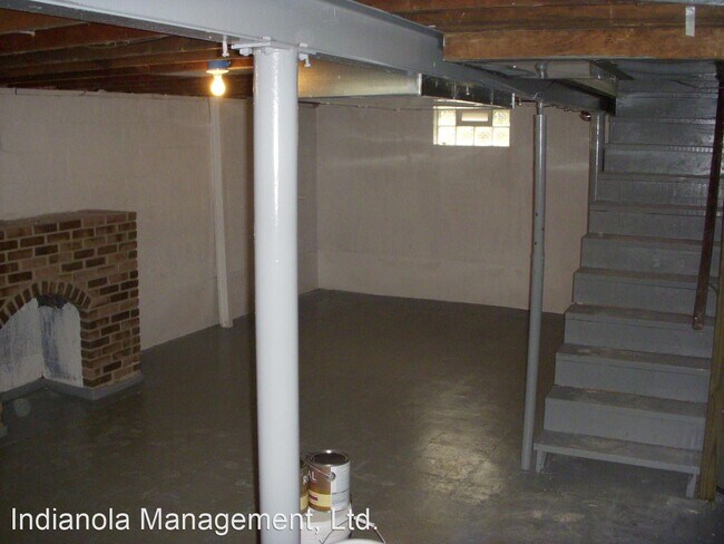 Building Photo - 3 br, 1 bath House - 953 E. North Broadway