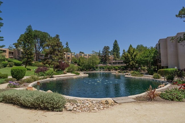 Building Photo - 1Bed/1Bath Single Story Condo in La Mesa w...