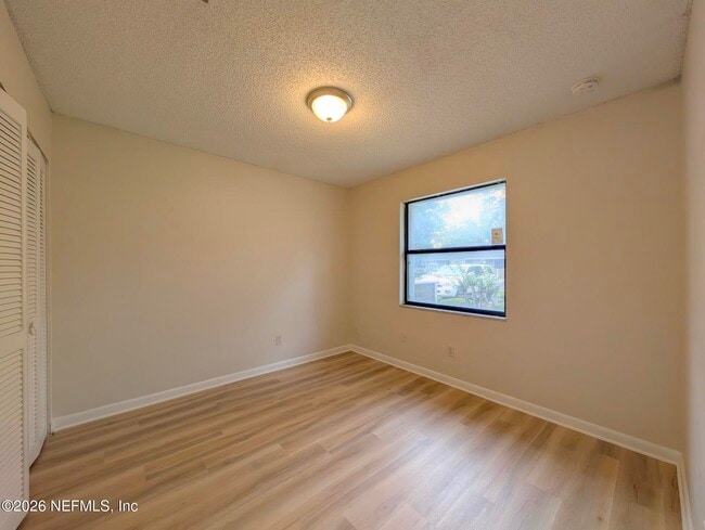 Building Photo - 8412 Long Meadow Cir N
