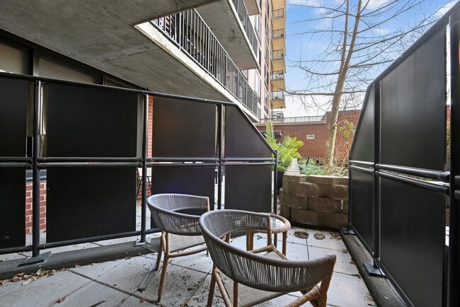 Building Photo - 700 Grove St