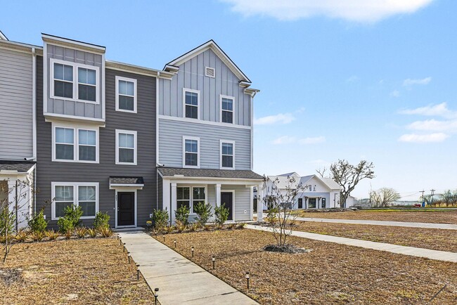 Building Photo - 801 Recess Pt Dr