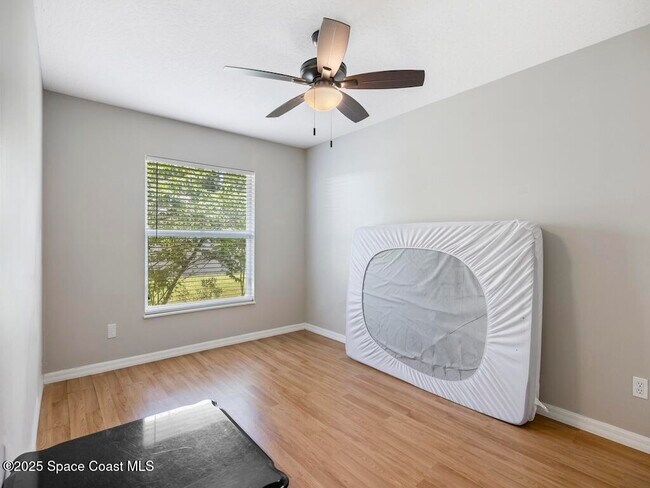 Building Photo - 1026 Blossom Dr