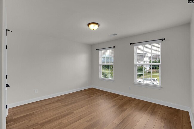 Building Photo - 1340 Beechfern Cir