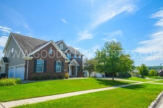 Building Photo - 4 Bedroom 4 Bath Executive Home in West Des Moines with a fenced in yard and a 3-car garage