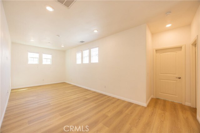 Building Photo - 24153 Paseo del Rancho Dr