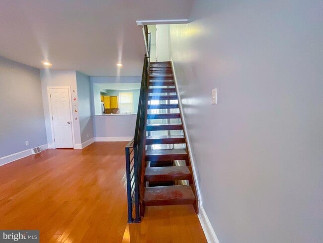 Building Photo - 2113 Mountain St