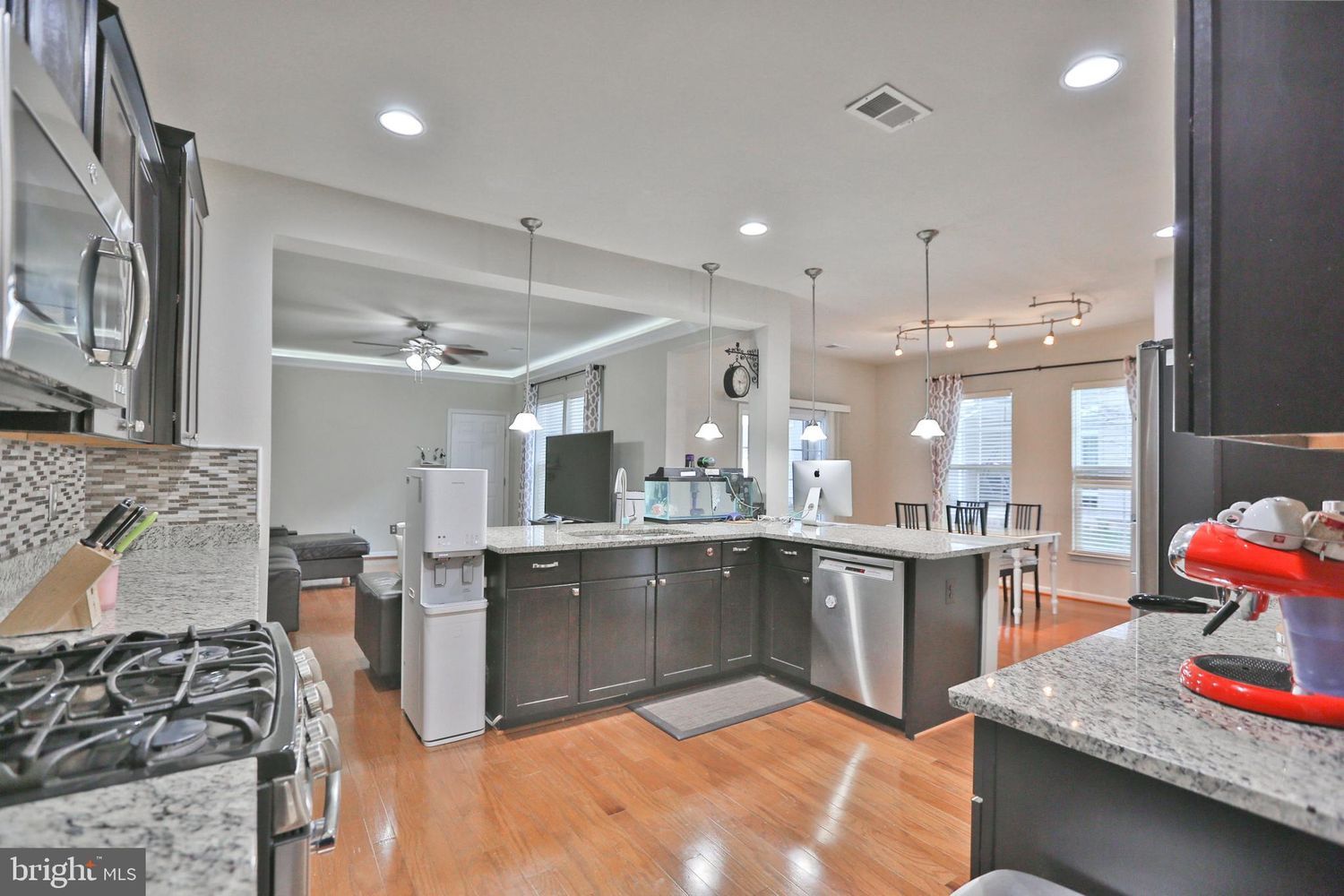 Building Photo - 21112 Sugarview Dr