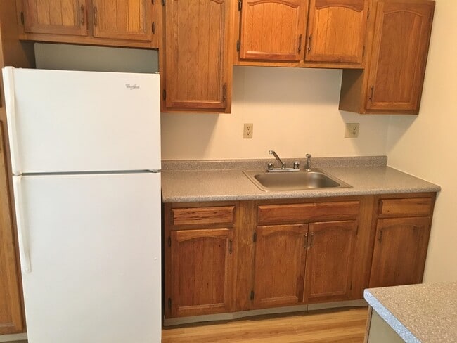 Building Photo - 3861 Brown Ave