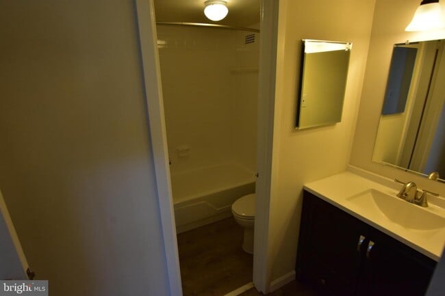 Building Photo - 1836 Metzerott Rd