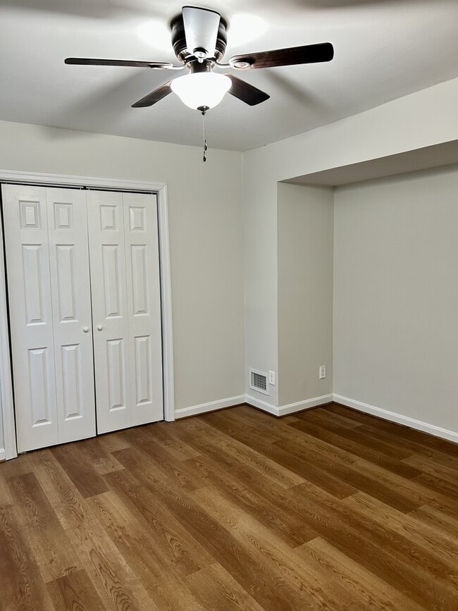 Building Photo - 46461 Rosewood Dr