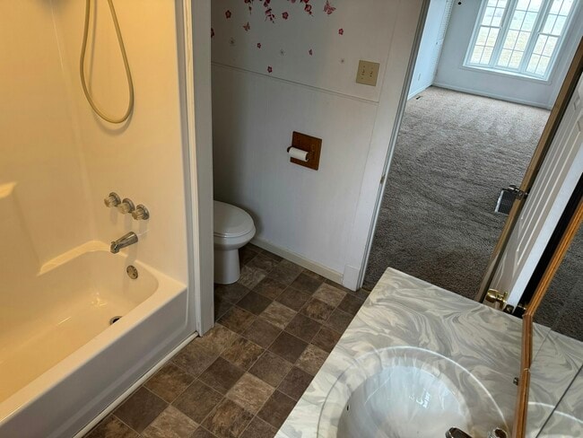 Building Photo - 5155 E Main Street Rd