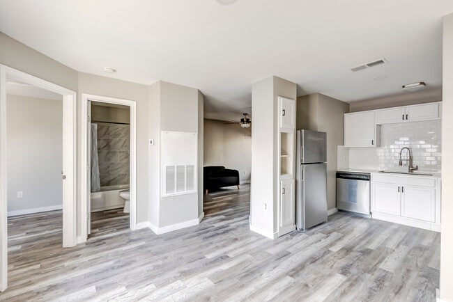 Building Photo - 1740 Timber Ridge Rd