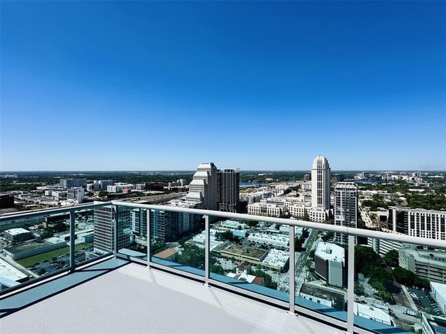 Building Photo - 111 E Washington St