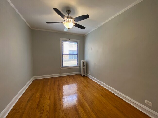 Building Photo - 6514 N Glenwood Ave