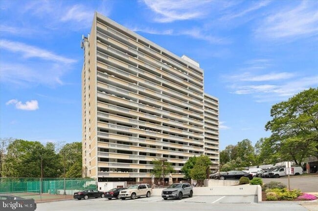 Building Photo - 6101 Edsall Rd