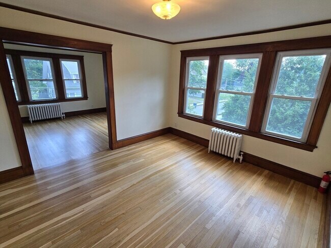 Building Photo - 58 Caughey St