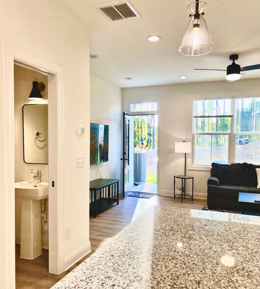 Building Photo - Room in Townhome on Brushfoot Wy