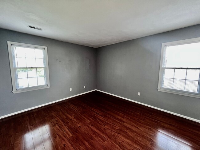 Building Photo - Beautiful 4 bedroom home in Salem